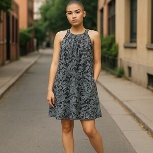 Black & White sleeveless Dress Size 10